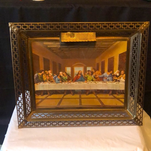 Da Vinci The Last Supper in ornate tin gold frame; lighted - 3 D hologram